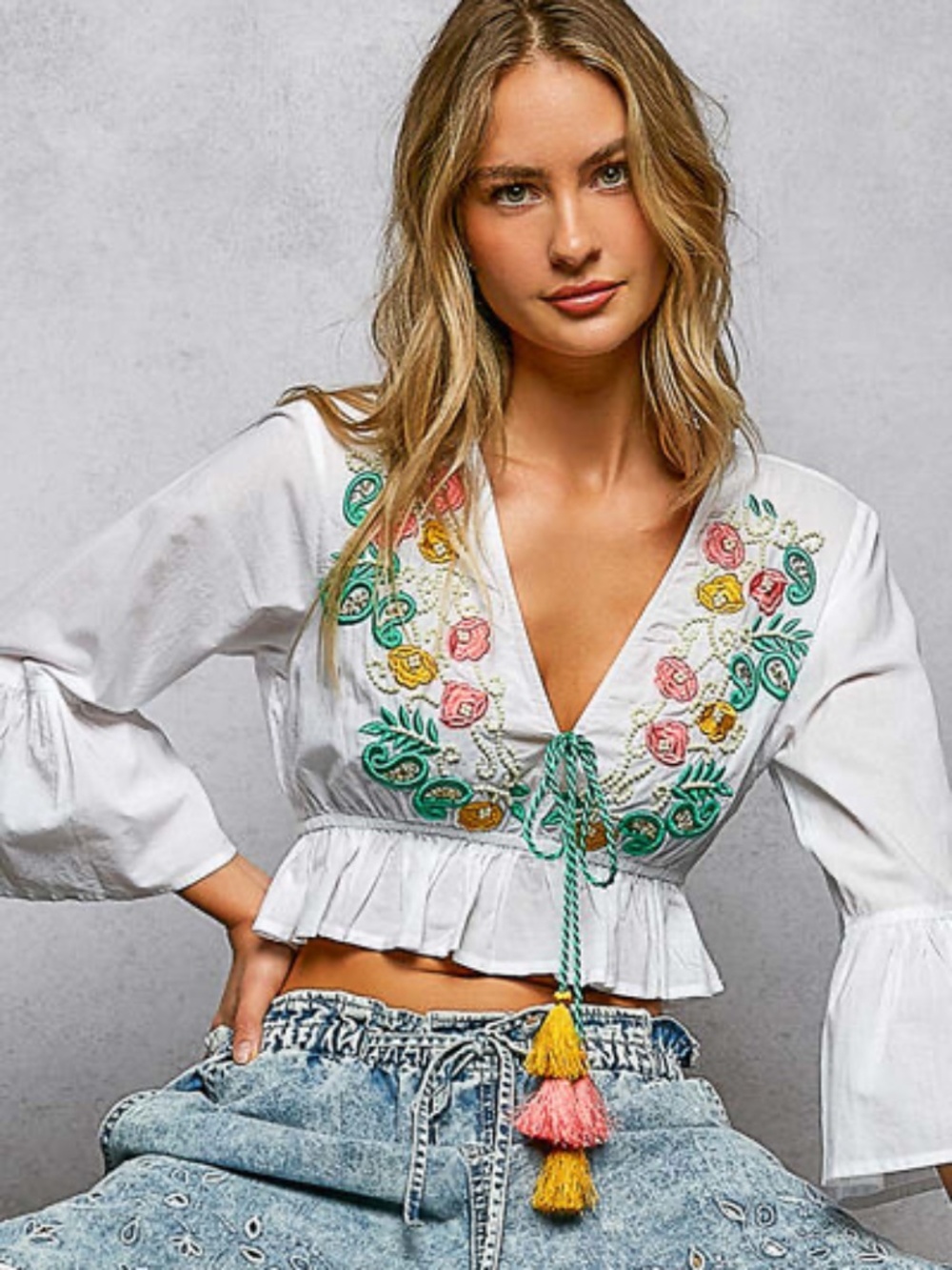 POL Floral Embroidered Cropped Blouse